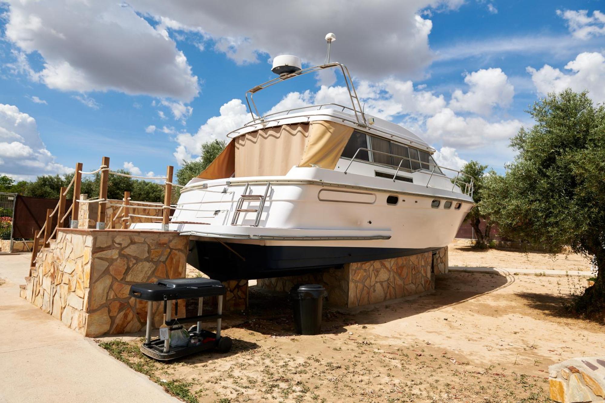 Cuchi-barco Holiday home Morata de Tajuna